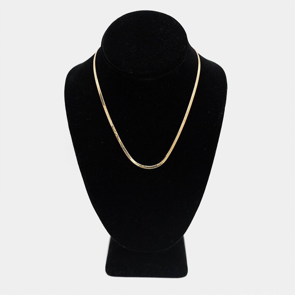 Pre - Owned 14K Yellow Gold Herringbone Chain - 16.5" | B.G. Loan & Jewelry Co. - B.G. Loan & Jewelry Co.