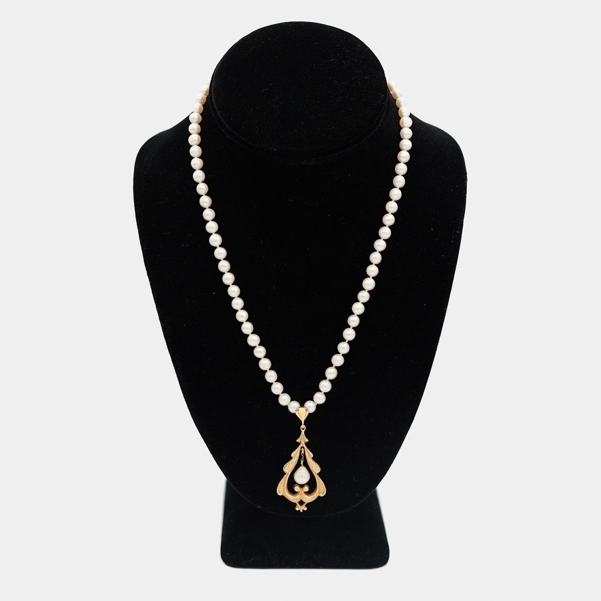 Pre-Owned 14K Yellow Gold Pearl Necklace - 18.5" | B.G. Loan & Jewelry Co. - B.G. Loan & Jewelry Co.