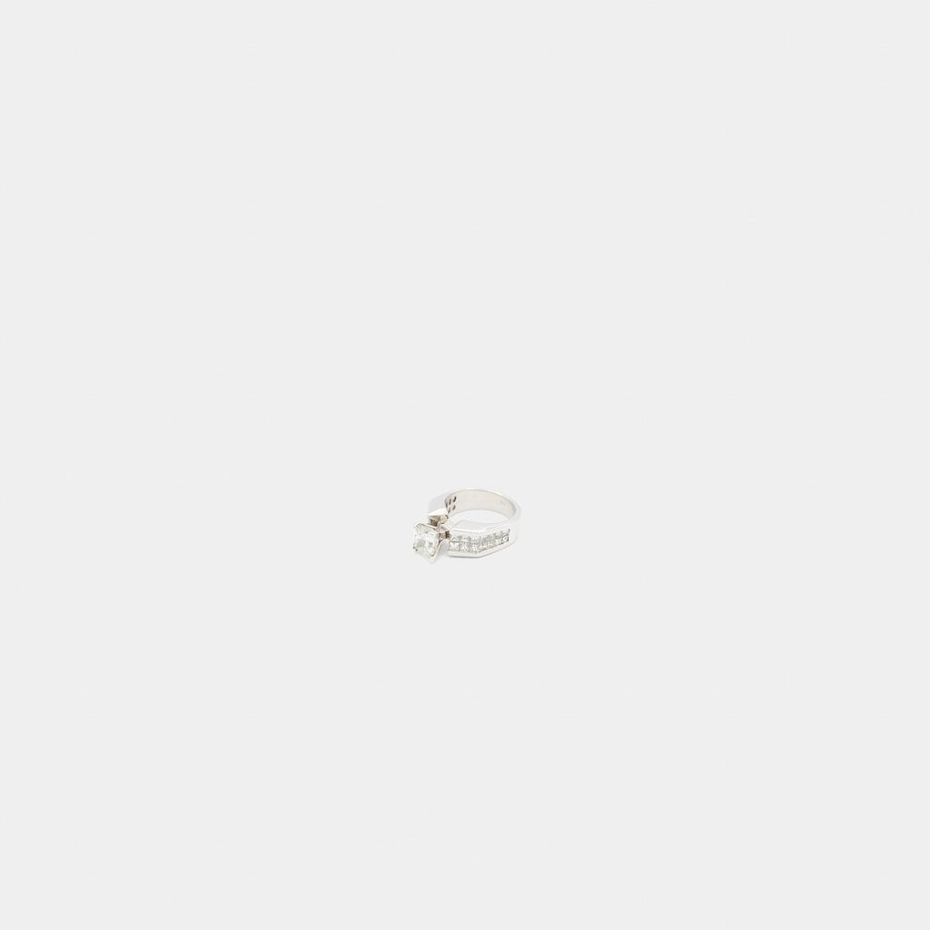 Pre - Owned 18K White Gold Diamond Engagement Ring - Size 4.5 | B.G. Loan & Jewelry Co. - B.G. Loan & Jewelry Co.