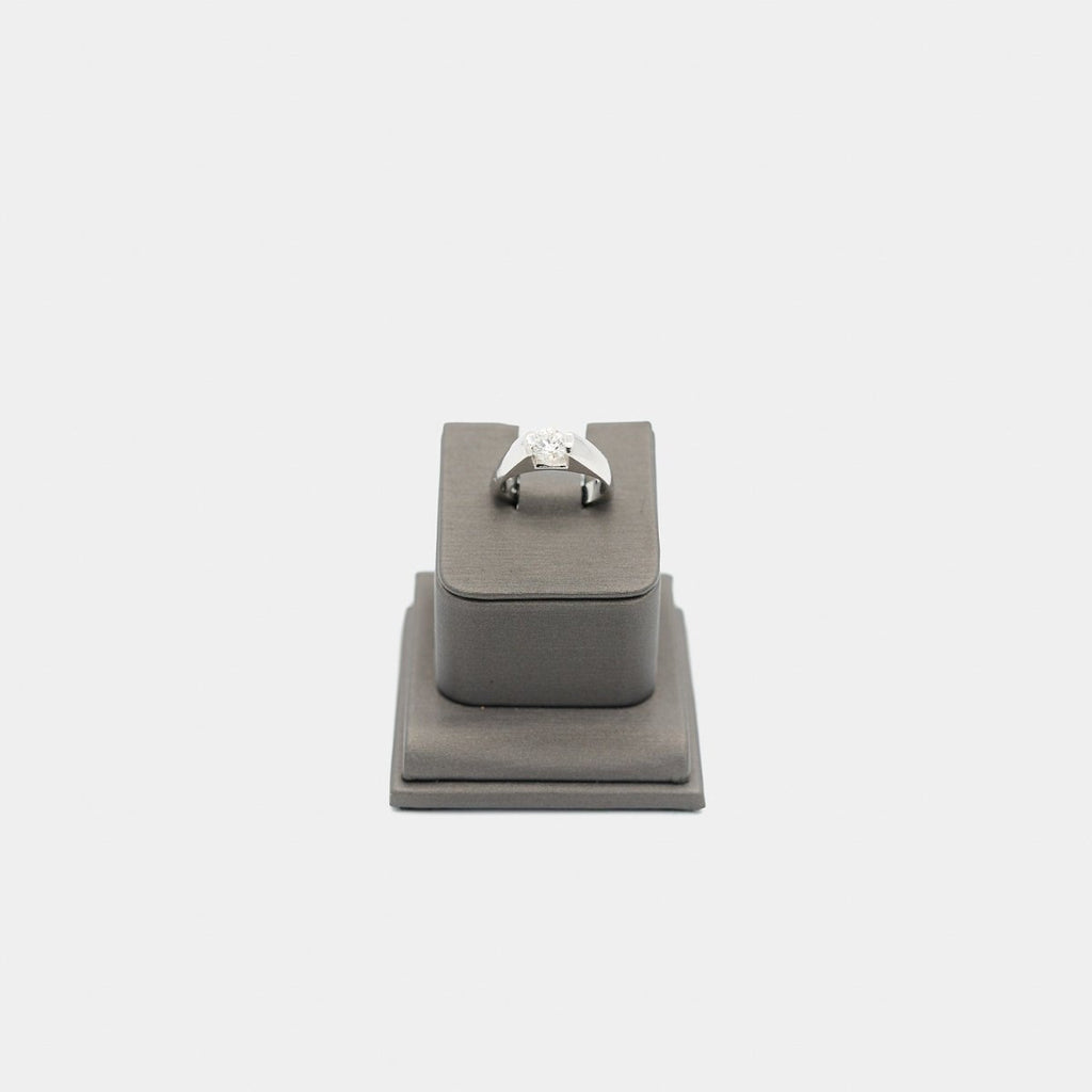Pre - Owned Platinum Diamond Engagement Ring - Size 5 | B.G. Loan & Jewelry Co. - B.G. Loan & Jewelry Co.